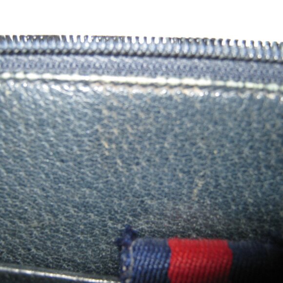 Authentic Vintage Navy Gucci Shoulder Bag - Picture 3 of 16